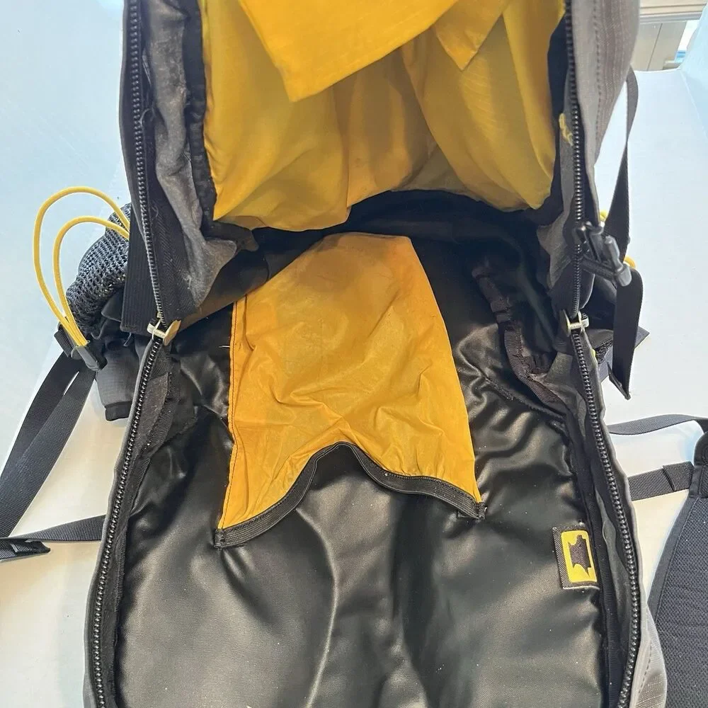 MountainSmith Wraith? Mojo? Lumbar Backpack Hiking Camping Outdoors Trail